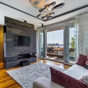 Danube Pearl Boutique Apartamento