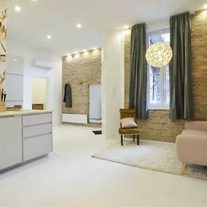  Apartament Golden Leaf