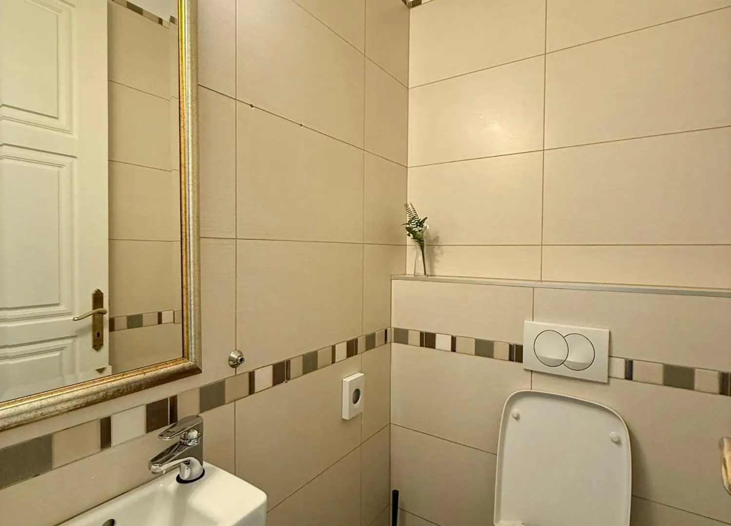 My Home Budapeszt 0*,